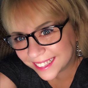 Meet your Posher, Renee